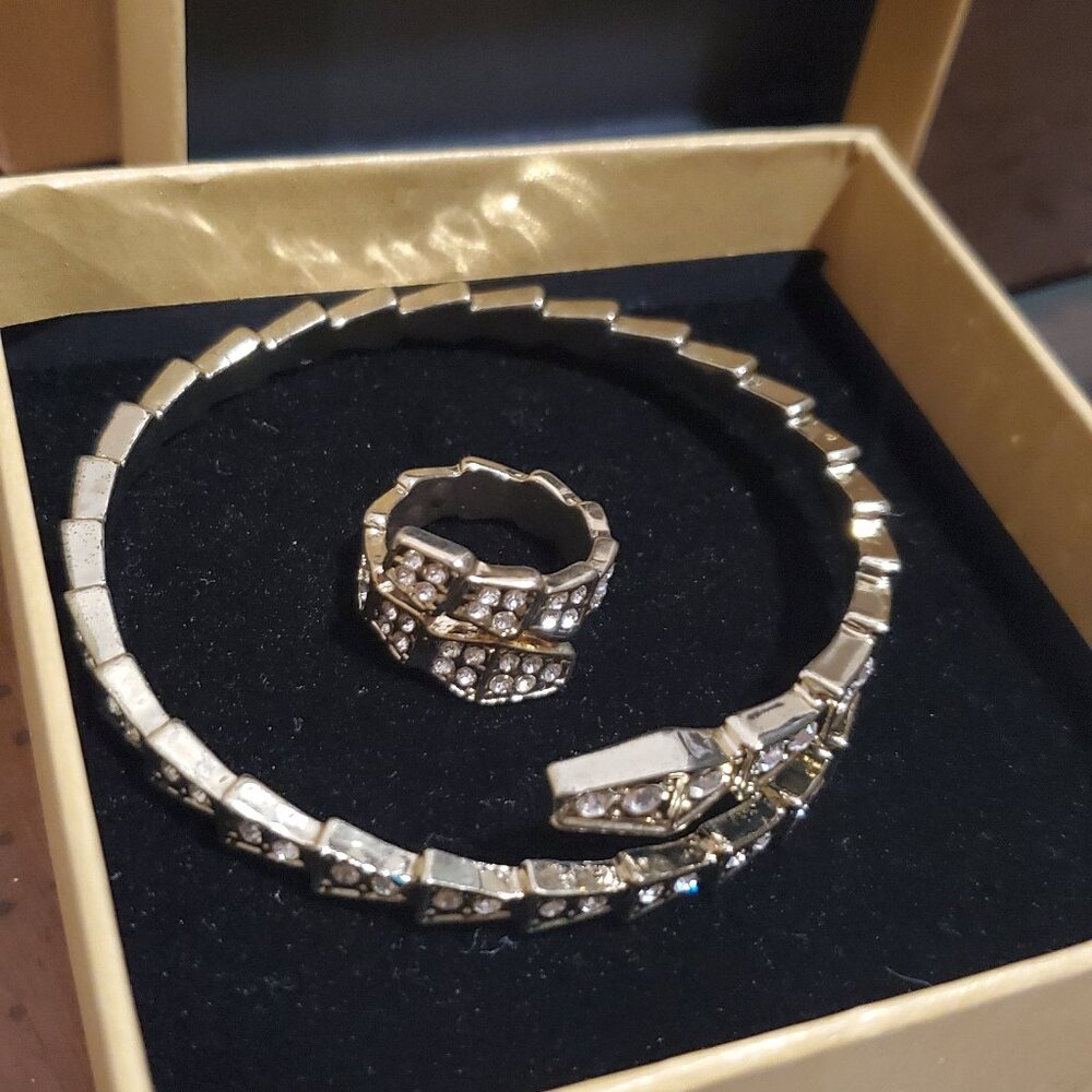 Snake diamond bracelet and ring set gold with bag and box included